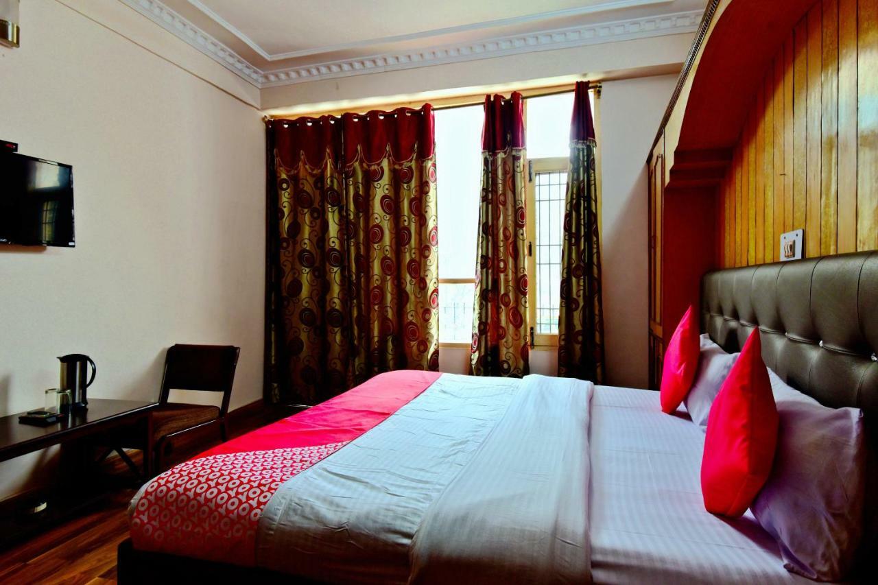 Oyo 26909 Hotel Paras มานดี ภายนอก รูปภาพ