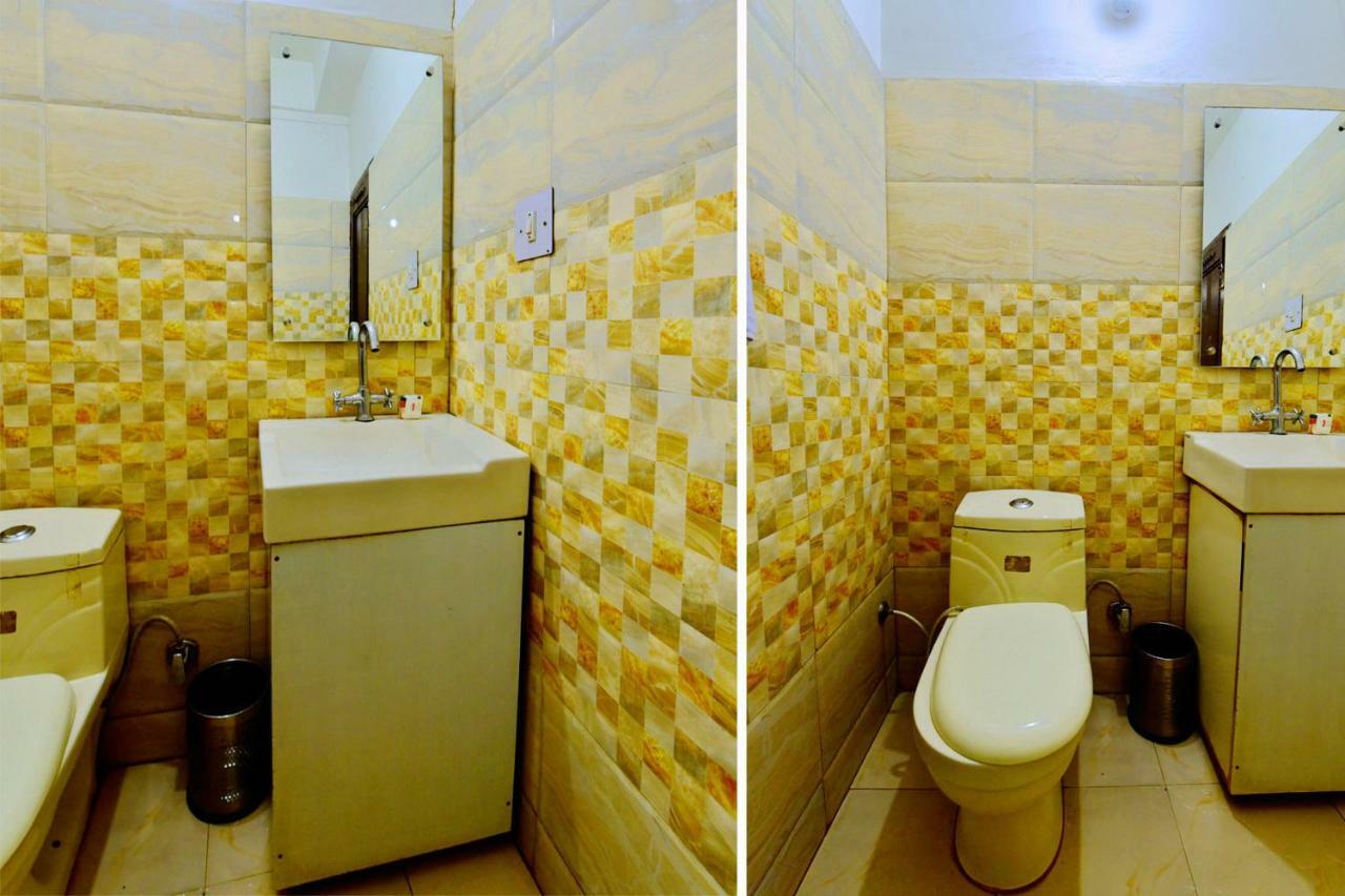 Oyo 26909 Hotel Paras มานดี ภายนอก รูปภาพ