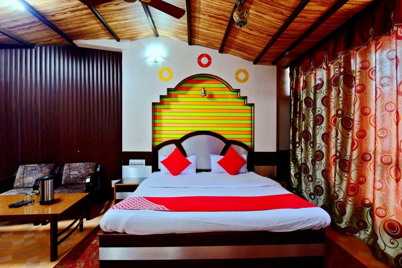 Oyo 26909 Hotel Paras มานดี ภายนอก รูปภาพ